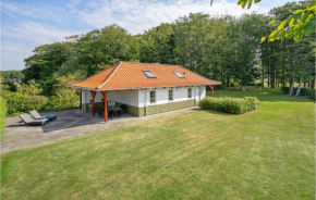 3 Bedroom Stunning Home In Hejls Hejls
